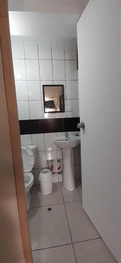 Aypa Hostal Trujillo Bagian luar foto