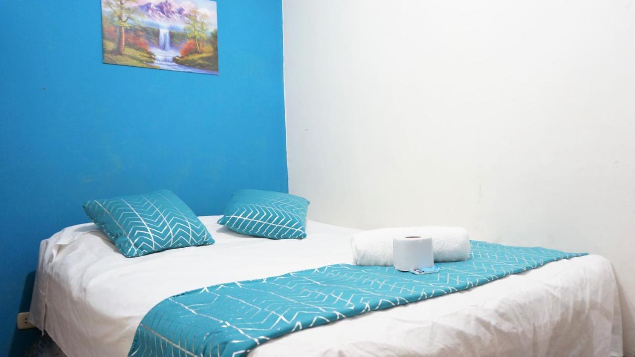 Aypa Hostal Trujillo Bagian luar foto