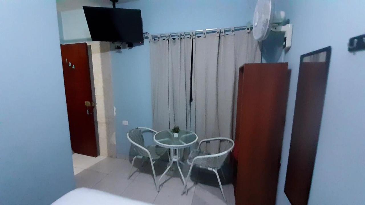 Aypa Hostal Trujillo Bagian luar foto