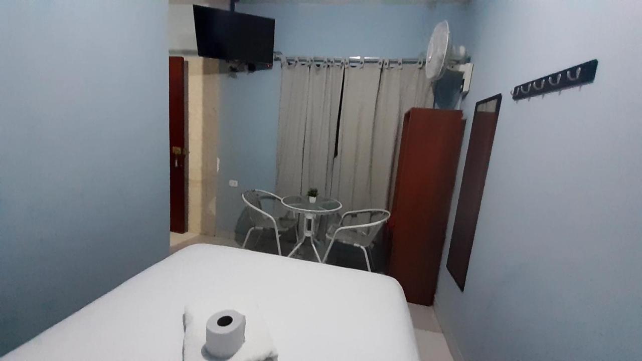 Aypa Hostal Trujillo Bagian luar foto