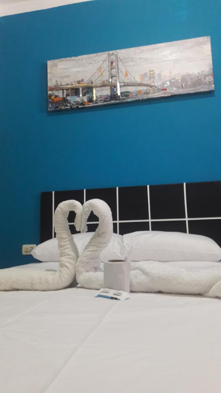 Aypa Hostal Trujillo Bagian luar foto