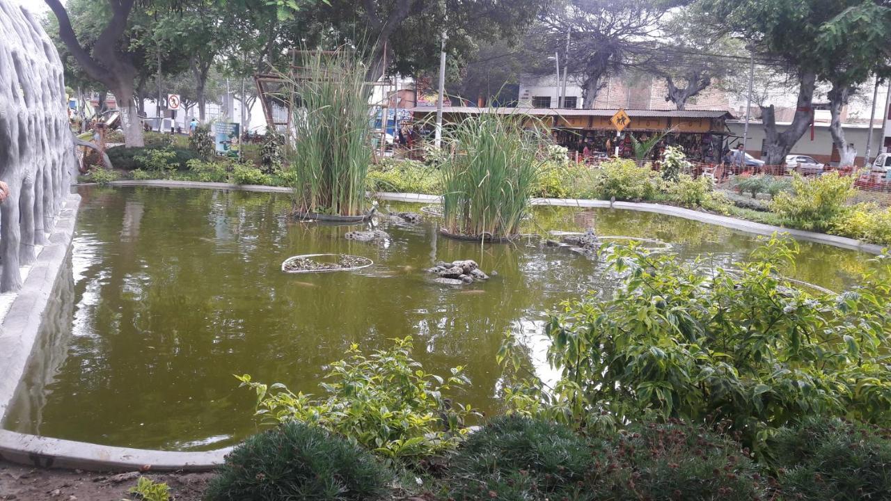 Aypa Hostal Trujillo Bagian luar foto