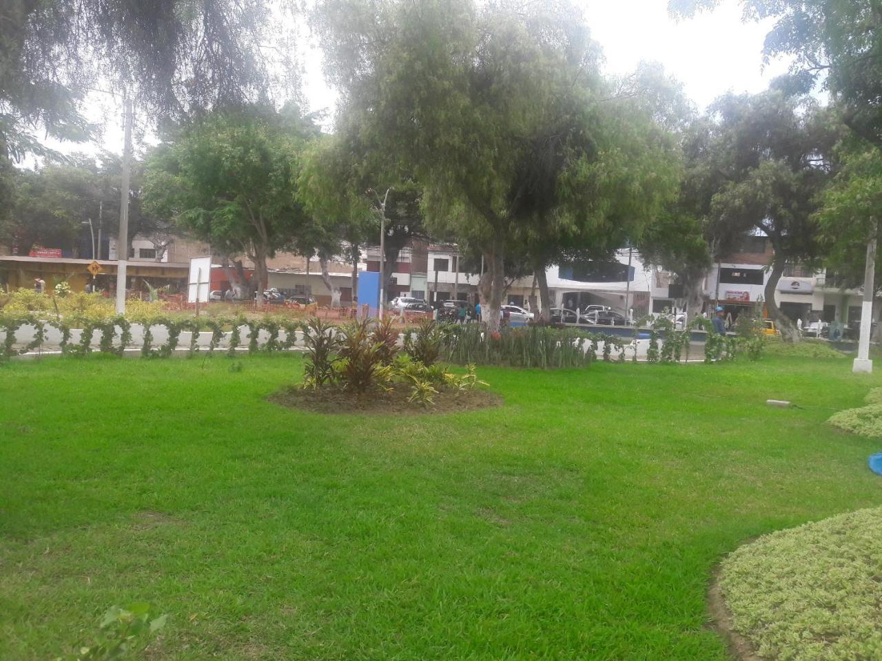 Aypa Hostal Trujillo Bagian luar foto
