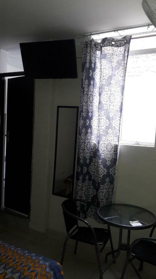 Aypa Hostal Trujillo Bagian luar foto